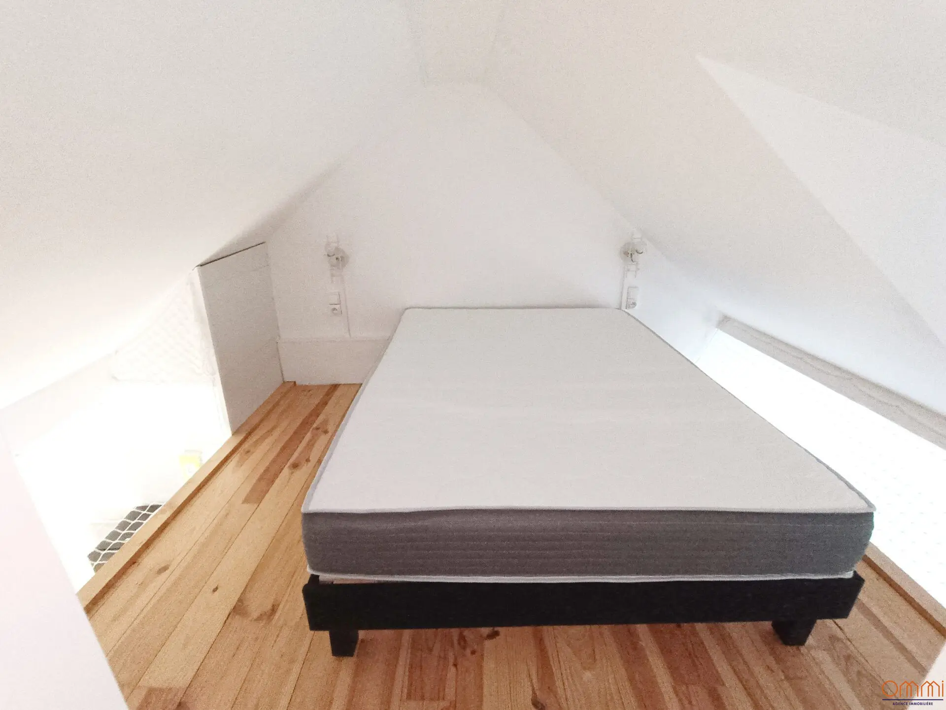 Studio à louer Albert (80) avec mezzanine, 32m2