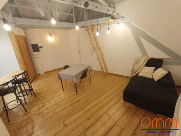 T2 meublé avec bureau et espace mezzanine Ommi agence immobilière Amiens Agence immobilière Amiens, Ommi Immobilier Amiens,