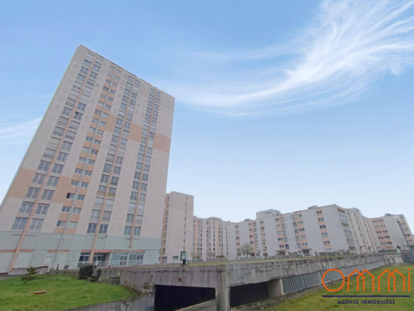 Place de parking résidence la Hotoie Ommi agence immobilière Amiens Agence immobilière Amiens, Ommi Immobilier Amiens,