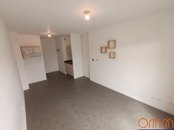 À LOUER – T2 AVEC BALCON Ommi agence immobilière Amiens Agence immobilière Amiens, Ommi Immobilier Amiens,