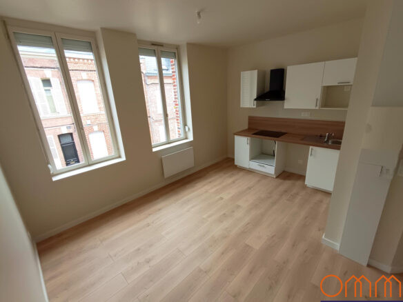 Appartement T2, rénové, henriville Ommi agence immobilière Amiens Agence immobilière Amiens, Ommi Immobilier Amiens,
