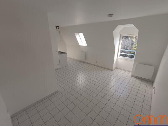 Studio à vendre, proche centre Amiens Ommi agence immobilière Amiens Agence immobilière Amiens, Ommi Immobilier Amiens,